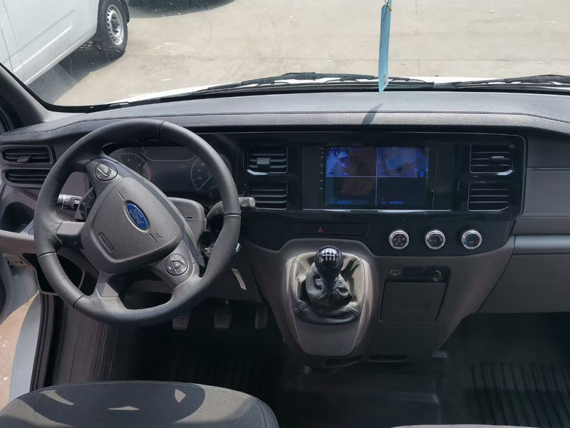 福特V348大气环境监测车