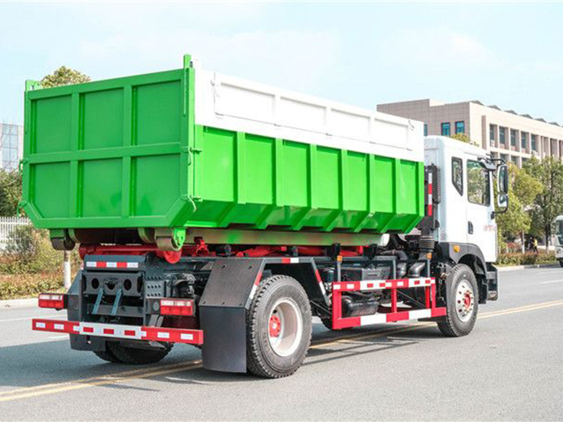东风D9 10-14方勾臂垃圾车