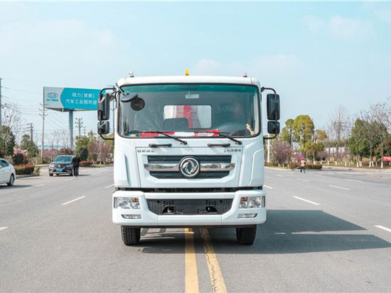 东风D9 10-14方勾臂垃圾车