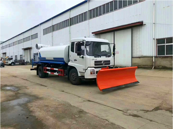 环卫洒水车_抑尘车_垃圾车_扫路车加装除雪铲_除雪滚_融雪撒布机