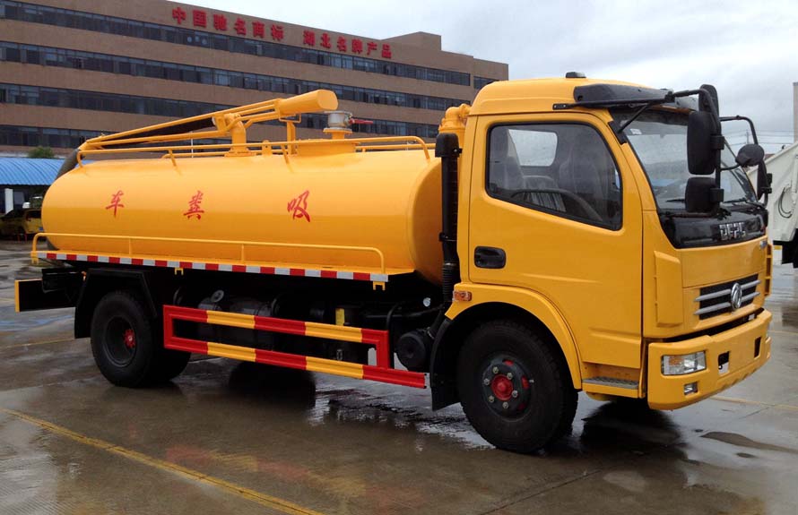 5方东风多利卡吸粪车
