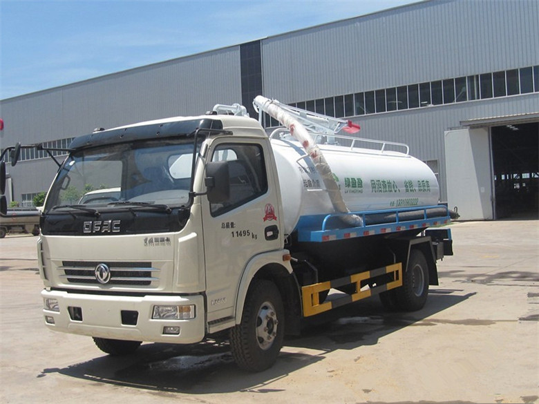 9方东风多利卡真空吸粪车