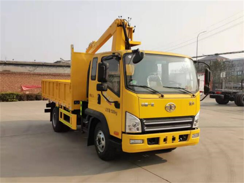 解放抓斗垃圾清运车,木材建筑垃圾清运车