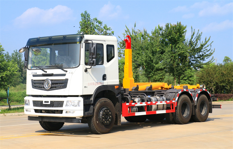 东风华神后八轮钩臂垃圾车,20方钩臂垃圾车