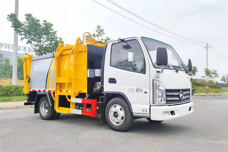 5方蓝牌凯马侧装压缩垃圾车多少钱
