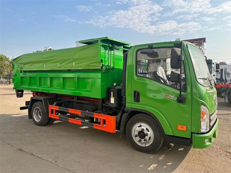 大运奥普力蓝牌钩臂垃圾清运车多少钱