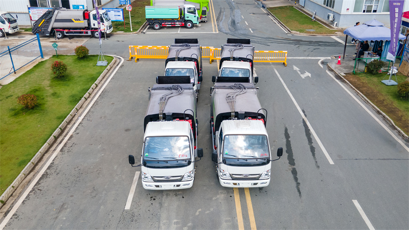 福田5方蓝牌压缩垃圾车批量发车啦