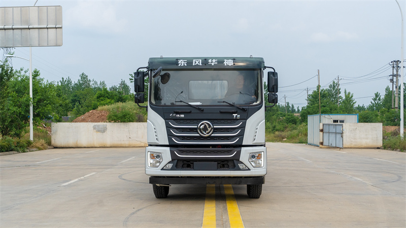 22方东风华神T5绿化喷洒车