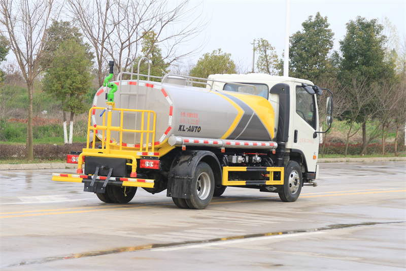 福田5方洒水车,绿化喷洒车