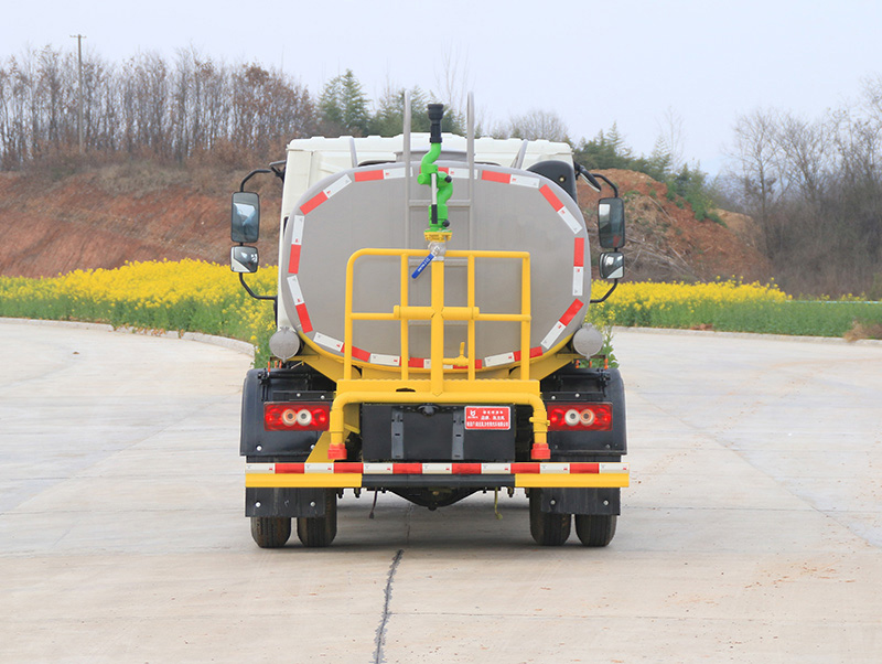 福田5方洒水车,绿化喷洒车