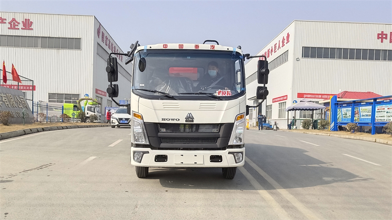 7方重汽豪沃垃圾压缩车