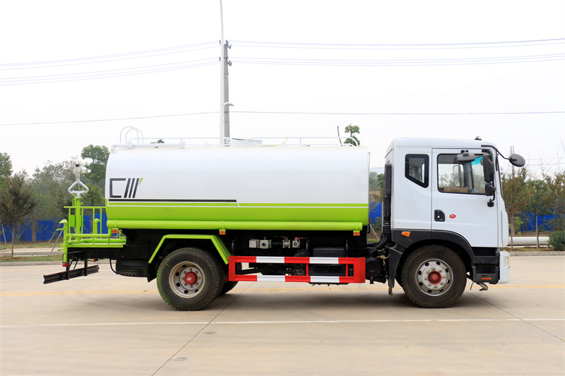 东风多利卡12吨园林绿化车洒水车