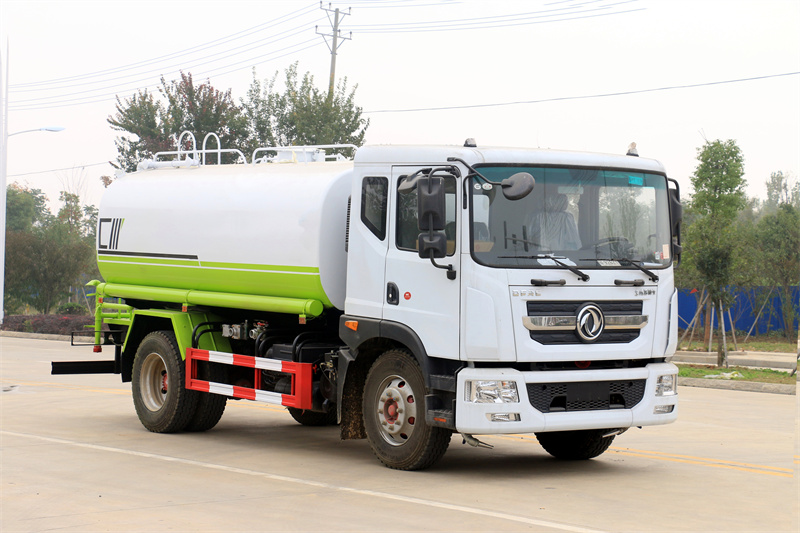 东风多利卡12吨园林绿化车洒水车