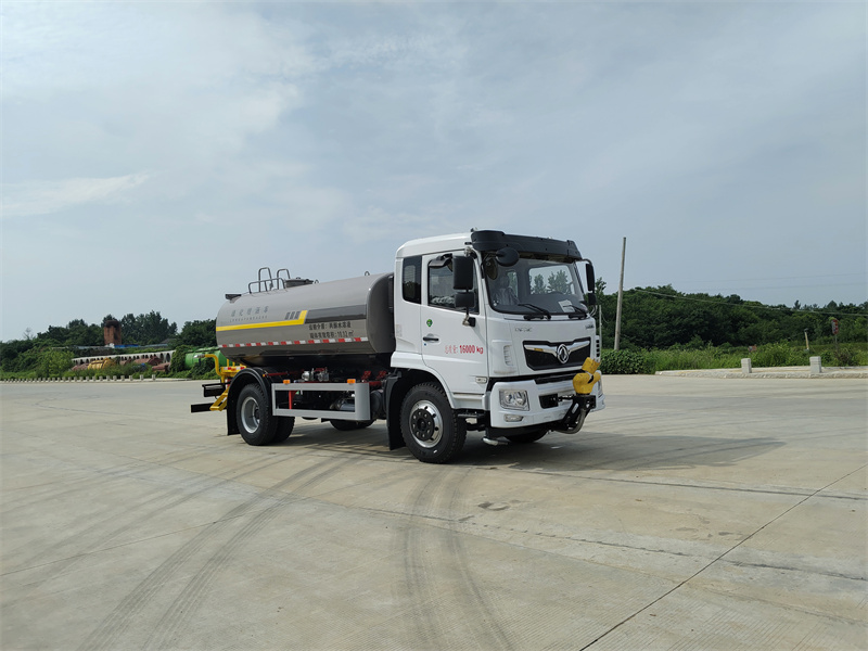  东风福瑞卡12吨绿化喷洒车经济又实惠