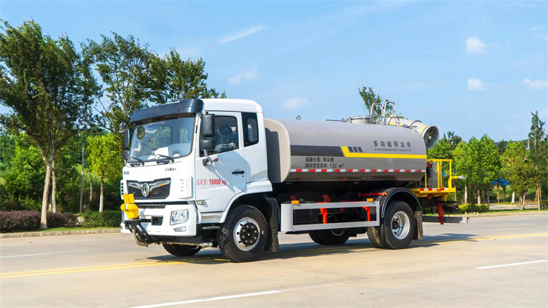 高效清洁与绿化的东风福瑞卡F9雾炮洒水车