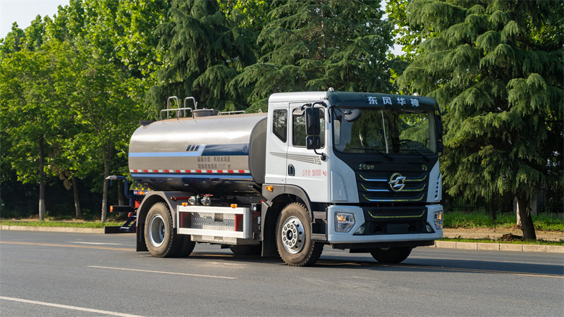 绿色喷洒的好选择东风华神T5纯电动12吨绿化喷洒车