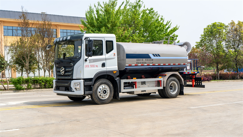 东风华神T5纯电动雾炮洒水车绿色环卫好选择