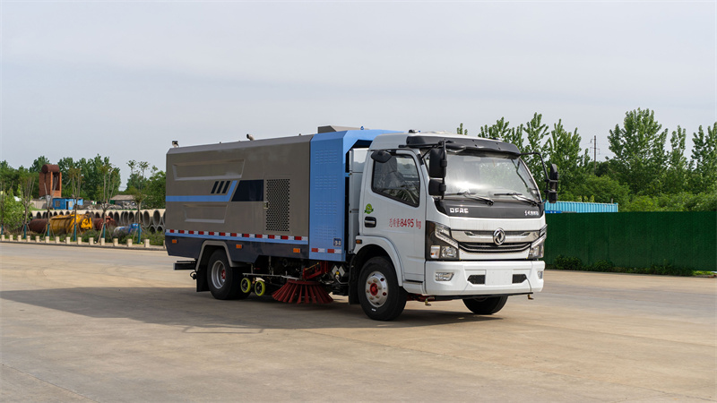 绿色环卫先锋东风凯普特8方电动洗扫车