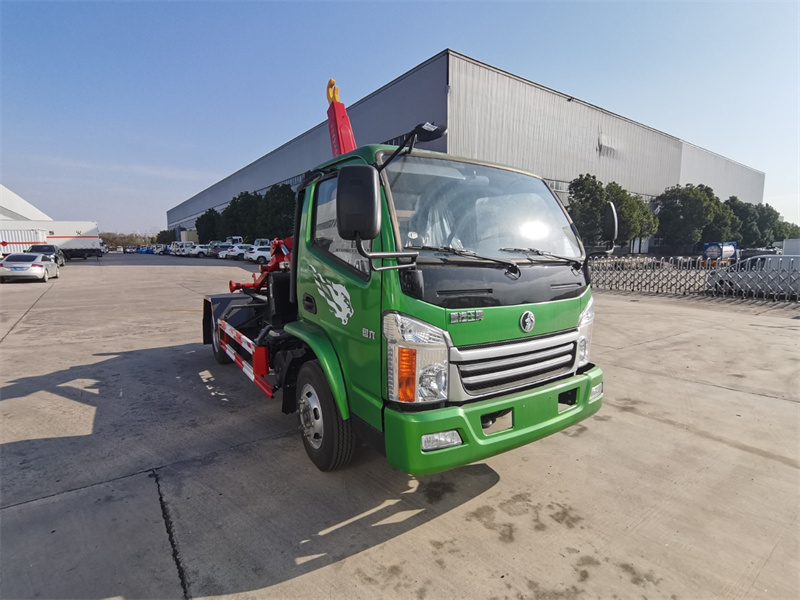  蓝牌重汽王牌8方勾臂垃圾车