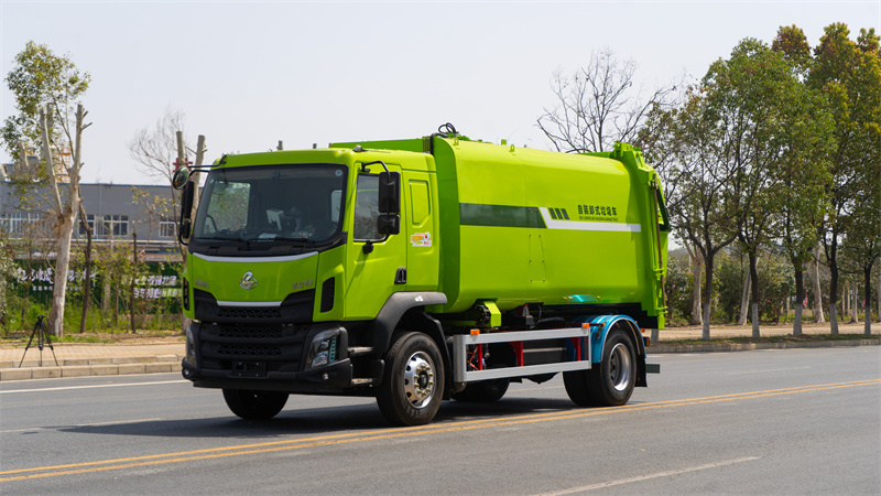 14方柳汽M3抱桶垃圾车