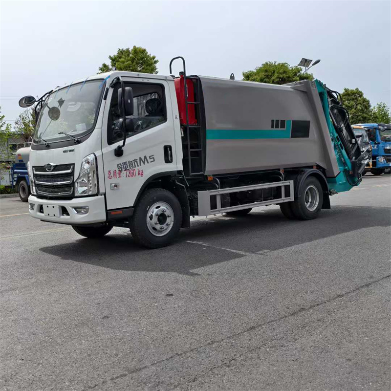 7方福田领航压缩垃圾车