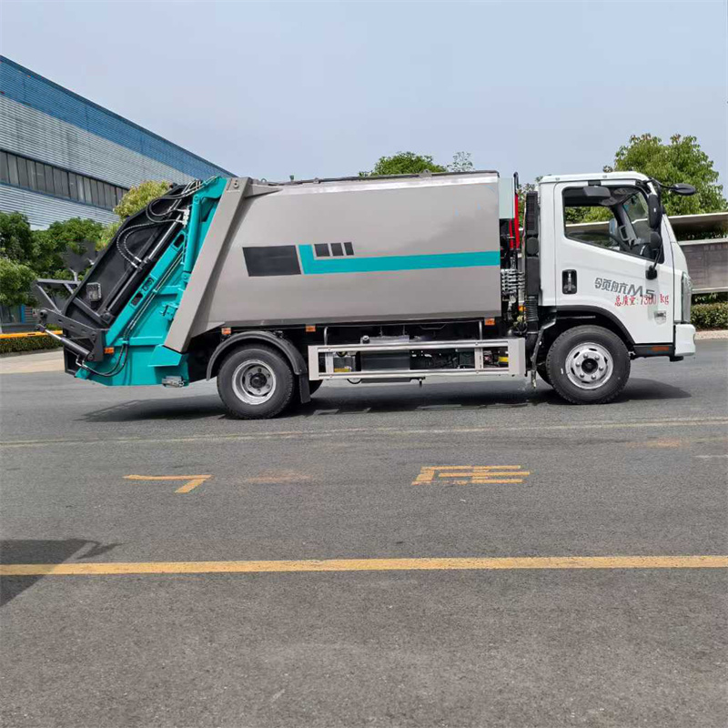 7方福田领航压缩垃圾车