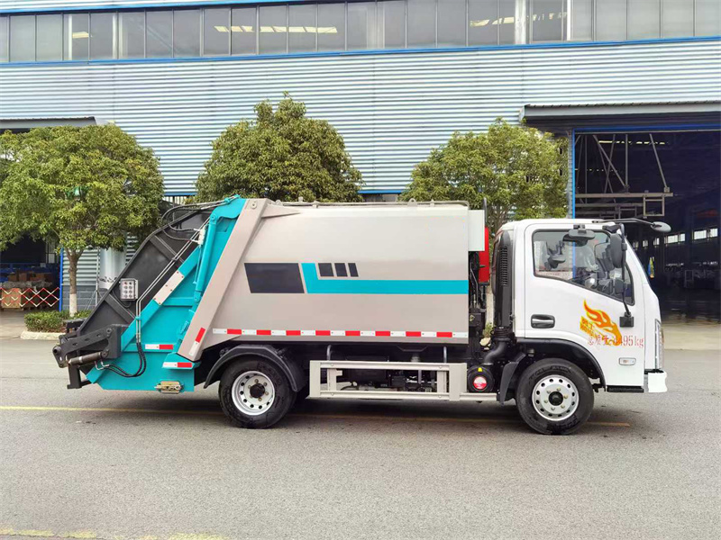 6方重汽豪曼蓝牌压缩垃圾车