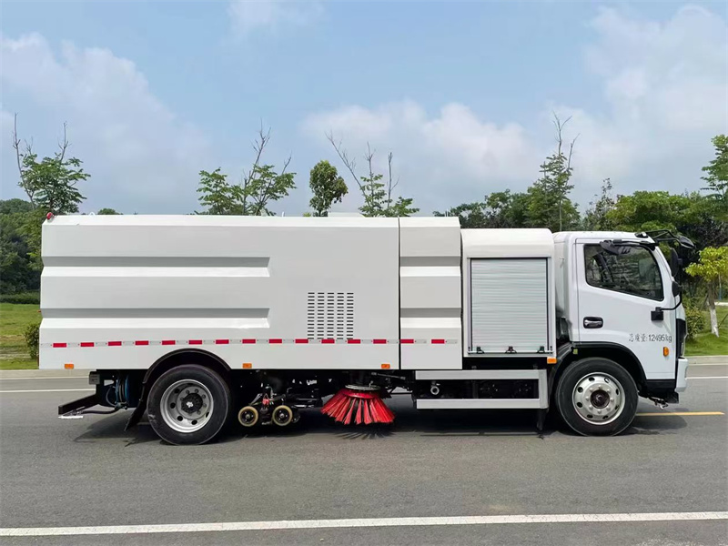 10方东风凯普特纯电动道路洗扫车