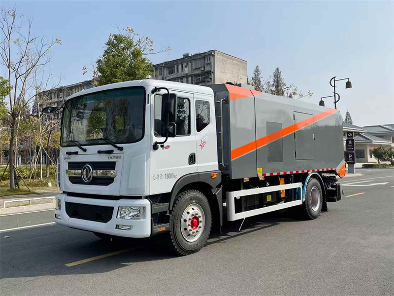 12方东风多利卡D9四季清扫车