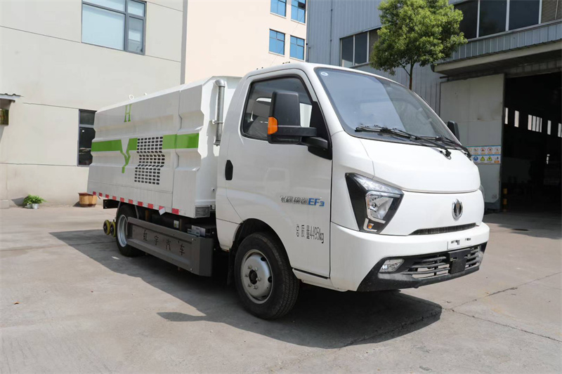 3方飞碟缔途纯电动道路洗扫车
