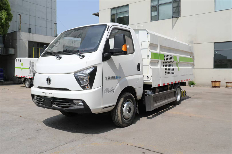 3方飞碟缔途纯电动道路洗扫车