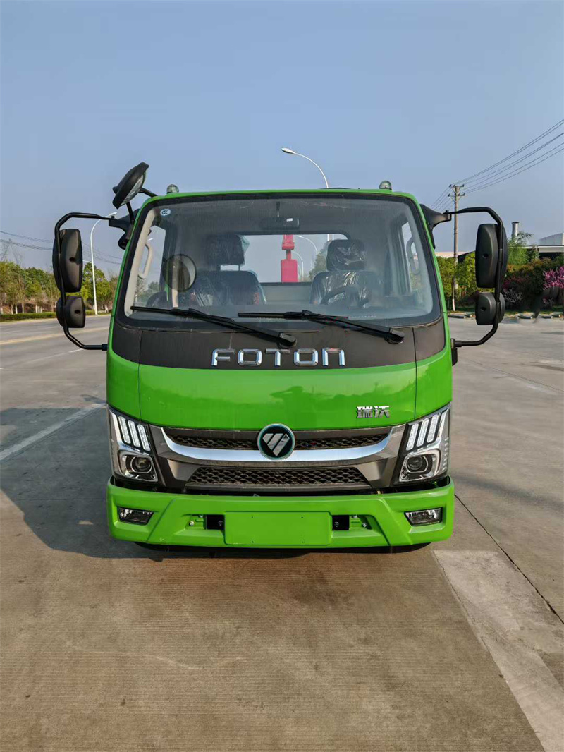 纯电动福田金刚勾臂垃圾车