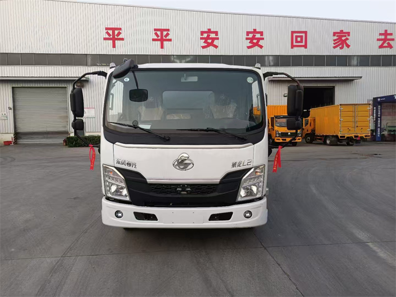   6方柳汽分体式清洗吸污车