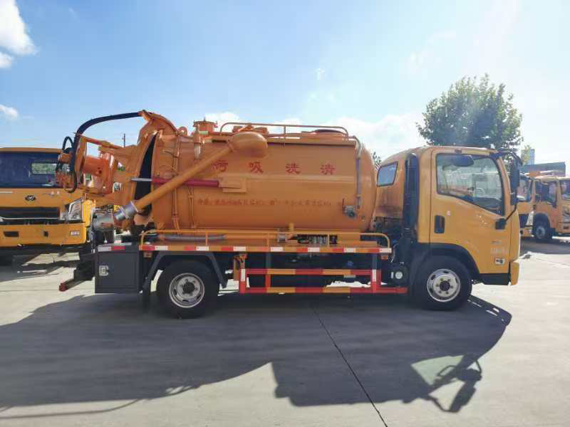 6方柳汽一体罐清洗吸污车