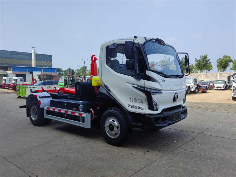 纯电动飞碟EW5勾臂垃圾车