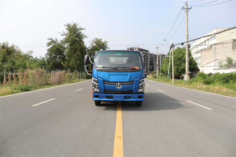 纯电动飞碟奥驰厢式垃圾车