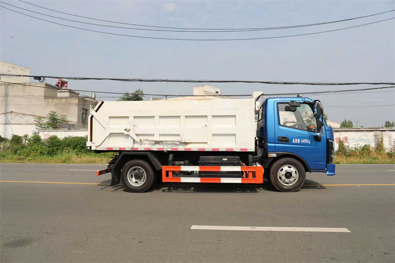 纯电动飞碟奥驰厢式垃圾车