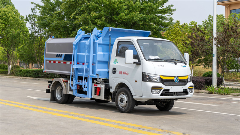 纯电动东风途逸5方挂桶垃圾车