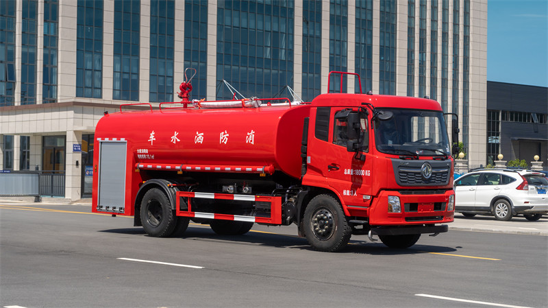 13吨东风天锦消防洒水车