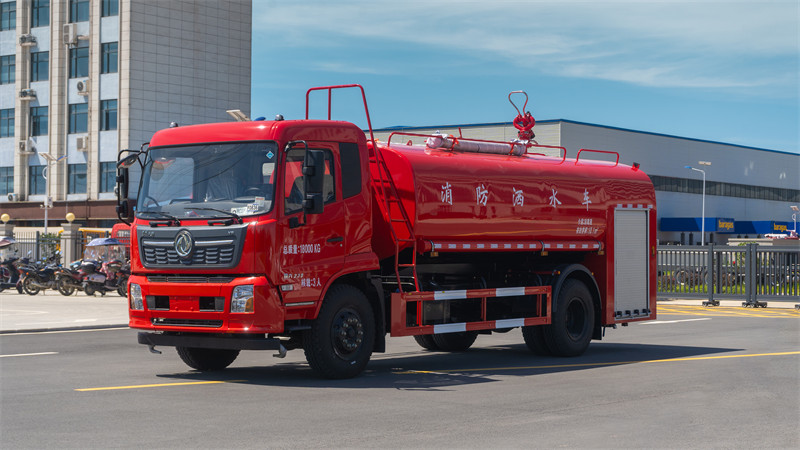 13吨东风天锦消防洒水车