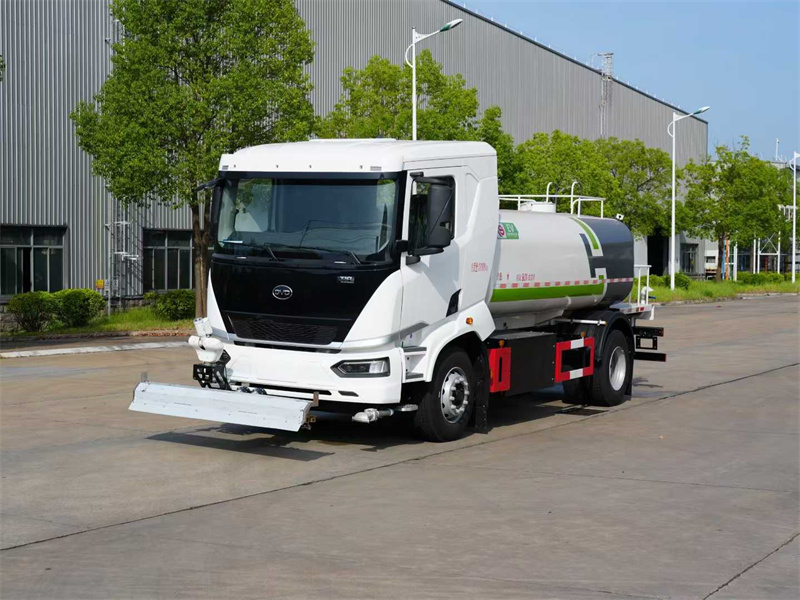 12吨比亚迪纯电动清洗洒水车