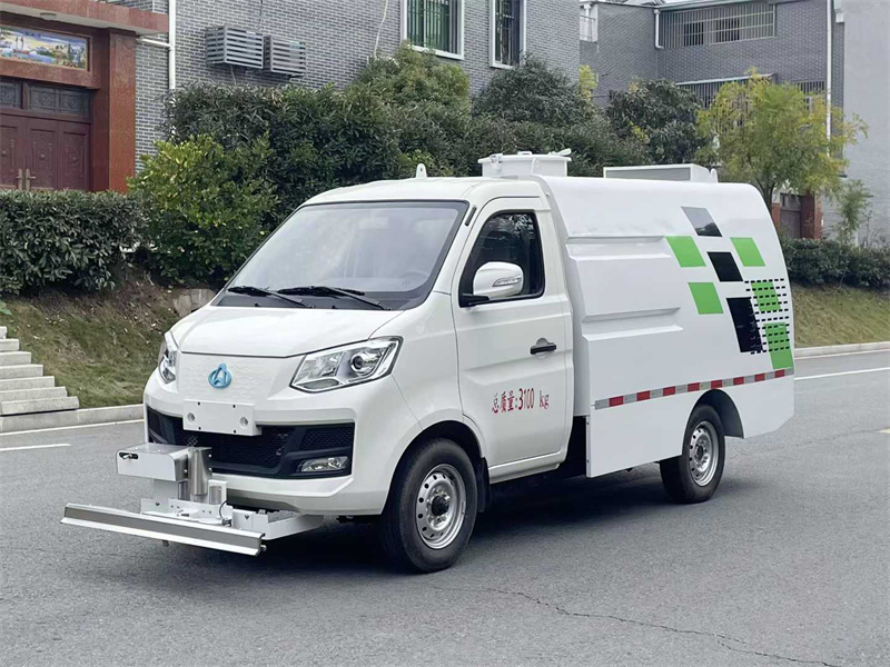 2吨长安纯电动路面养护车