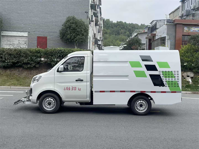 2吨长安纯电动路面养护车