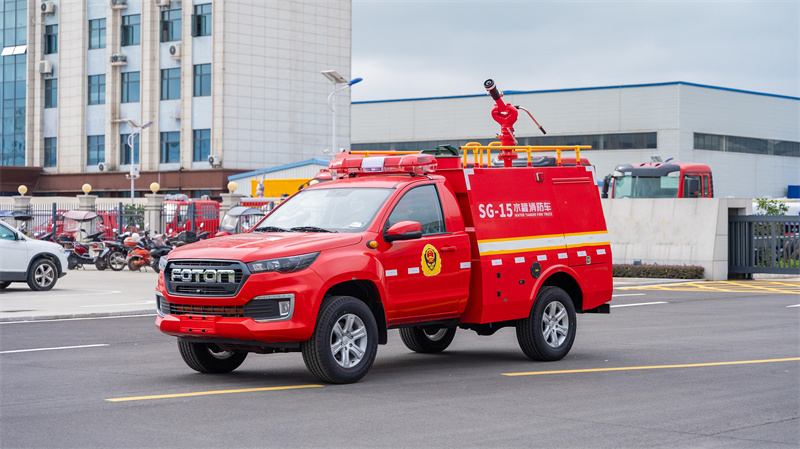 1.5吨福田皮卡四驱水罐消防车