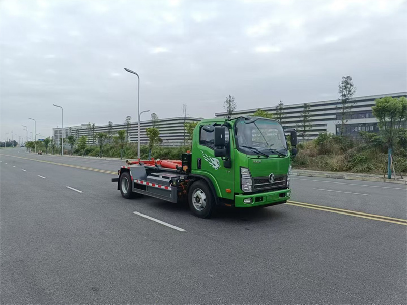 纯电动重汽王牌勾臂垃圾车