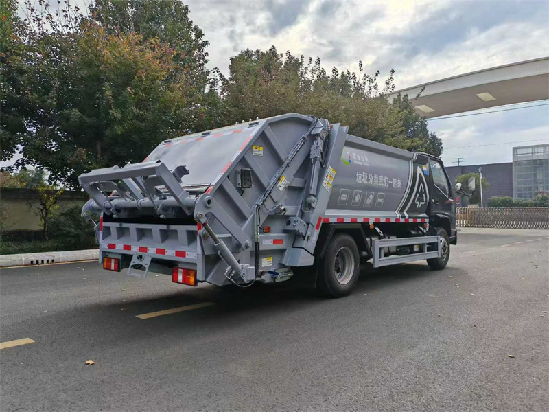 6方江铃顺达蓝牌地库压缩垃圾车
