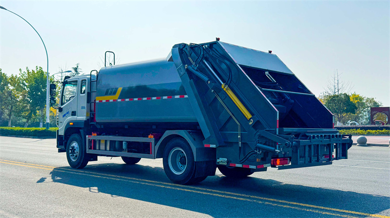 15方福田欧曼压缩垃圾车