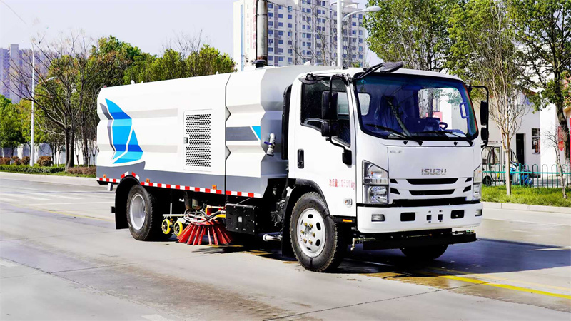 9方五十铃道路洗扫告别清扫难题的全能助手