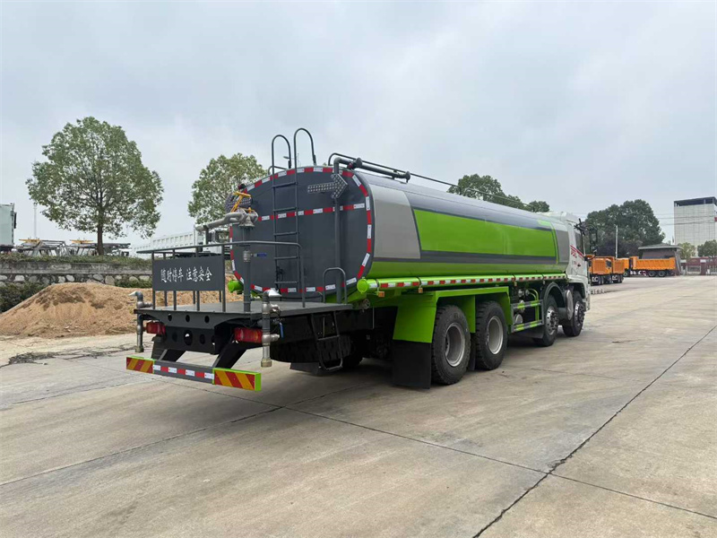 28吨东风专底D3L绿化喷洒车