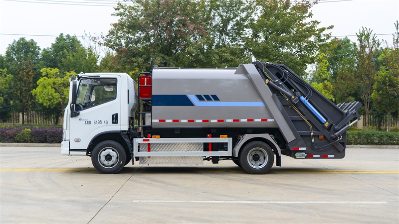 7方上汽跃进纯电动压缩垃圾车